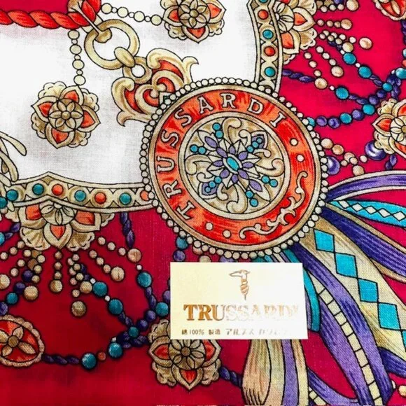 New in Box Trussadi Handker /Mini Scarf Cotton 20" Pink white green bow (39 - Picture 7 of 10